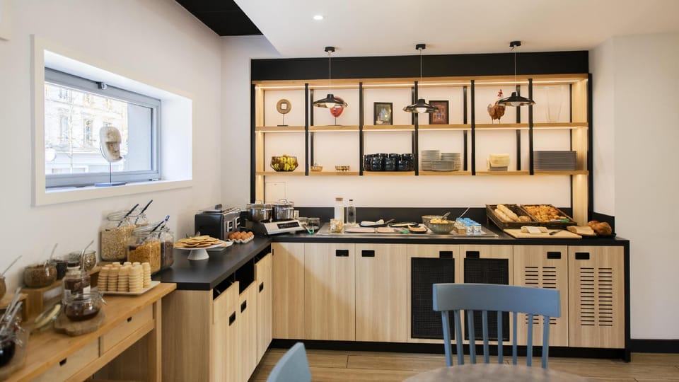 Campanile PRIME - Chartres Centre Gare Cathédrale Hotel in Chartres