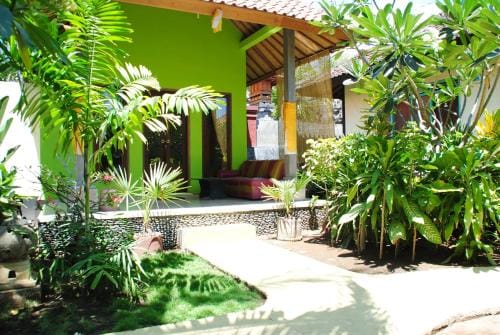 Kubu Sari Guest House Hotel in Bali