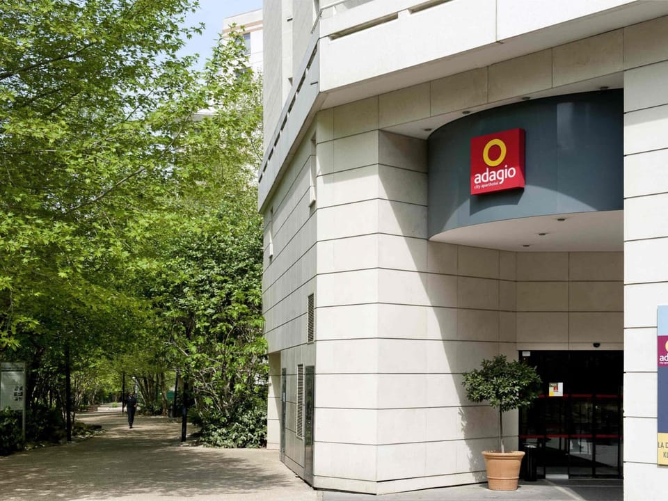 Aparthotel Adagio La Defense Kleber Hotel in Puteaux