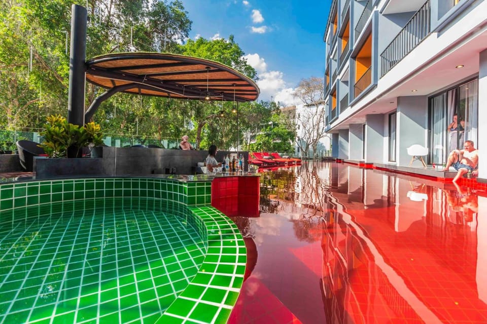 Swimming pool