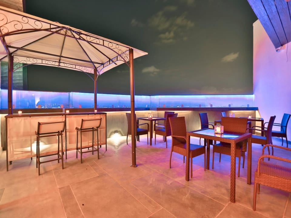 Bar/lounge