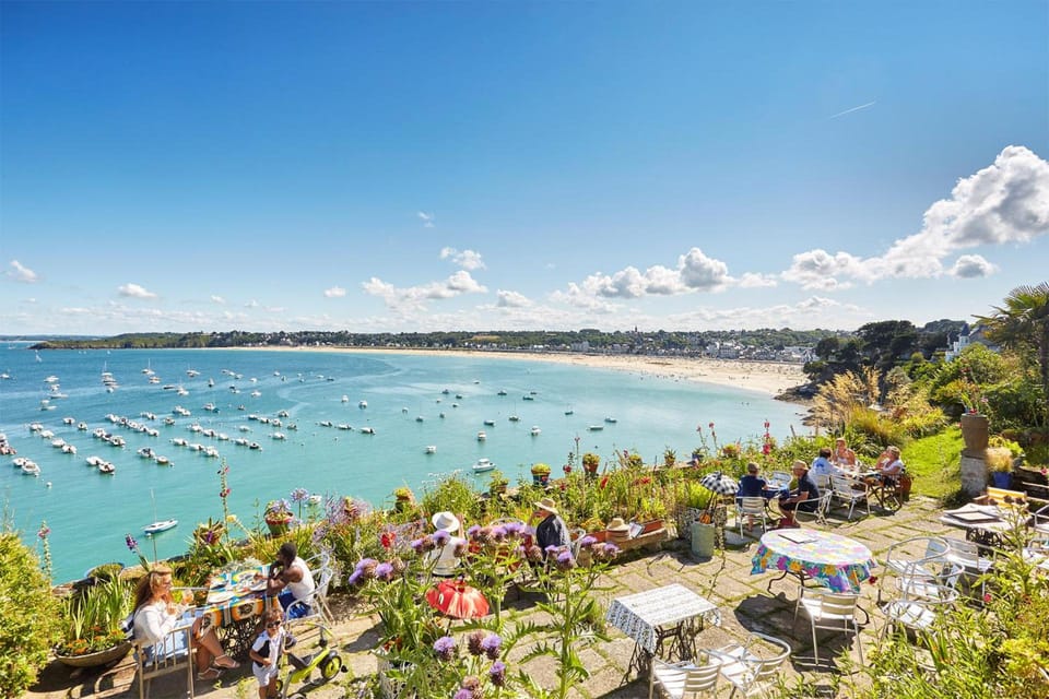 Demeures & Chateaux - Hotel de la porte Saint-Malo - DINAN Hotel in Brittany