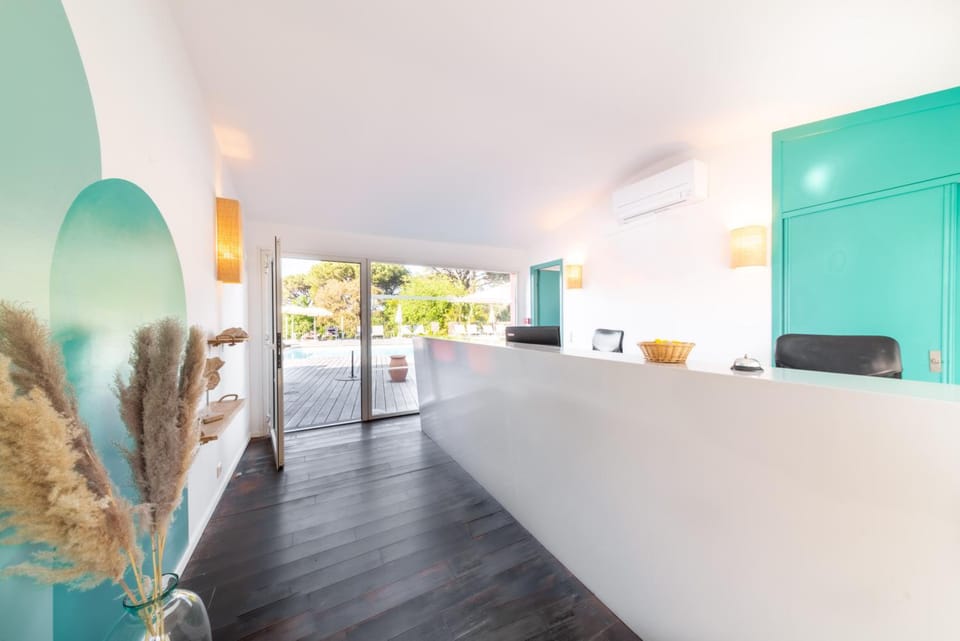 Les Capucines Saint Tropez Hotel in Gassin