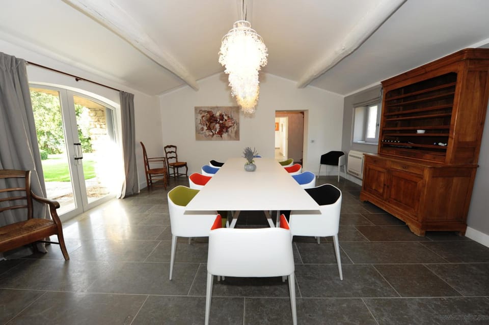 Domaine de l'Enclos Hotel in Gordes