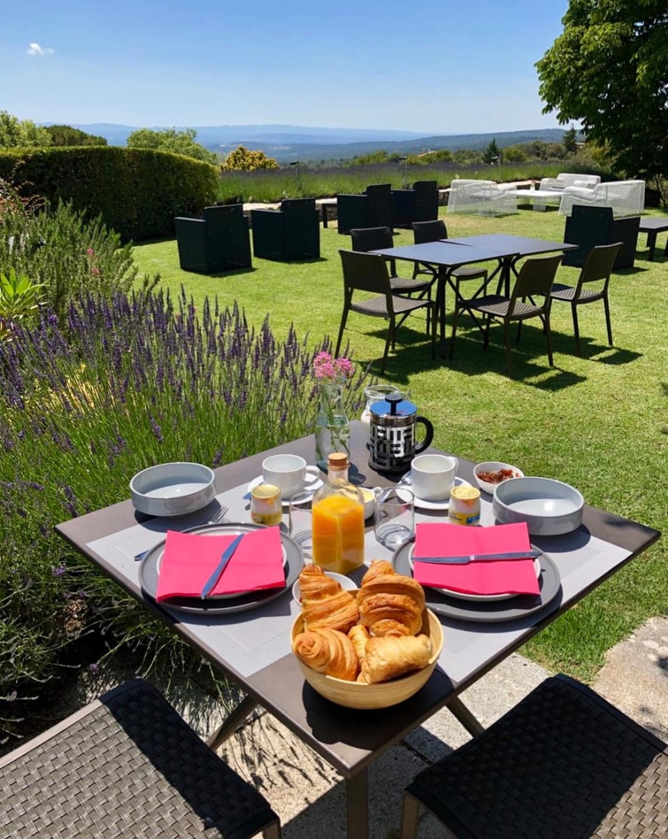 Domaine de l'Enclos Hotel in Gordes
