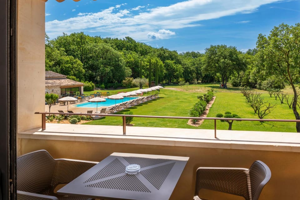 Mas De La Senancole & Spa Hotel in Gordes