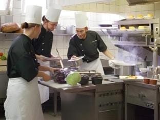 Hotel Restaurant Les Pins logis Hotel in Haguenau