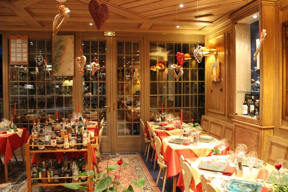 Hotel Restaurant Les Pins logis Hotel in Haguenau
