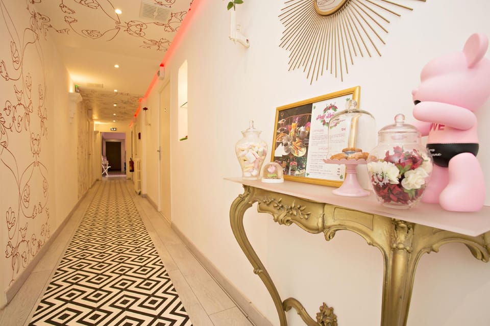 Hotel Mademoiselle Hotel in Antibes