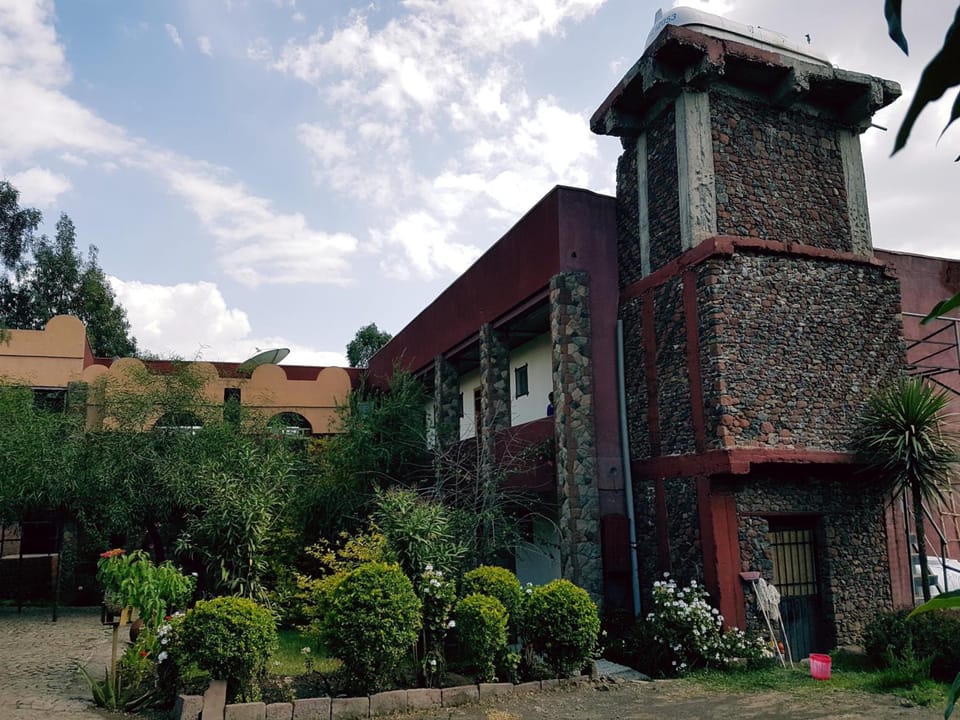 Top Twelve Hotel - Lalibela Hotel in Ethiopia
