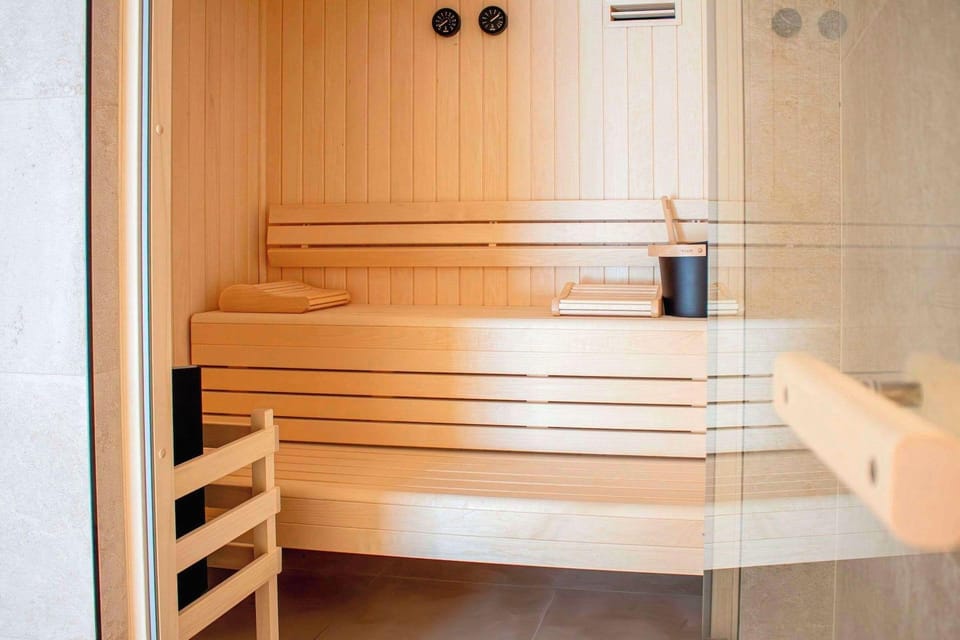 Brit Hotel Limoges Centre Gare - Hotel & Spa Hotel in Limoges