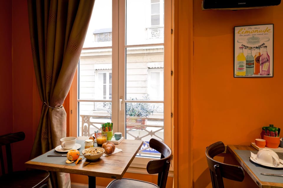 Hotel Du Dauphin Hotel in Lyon
