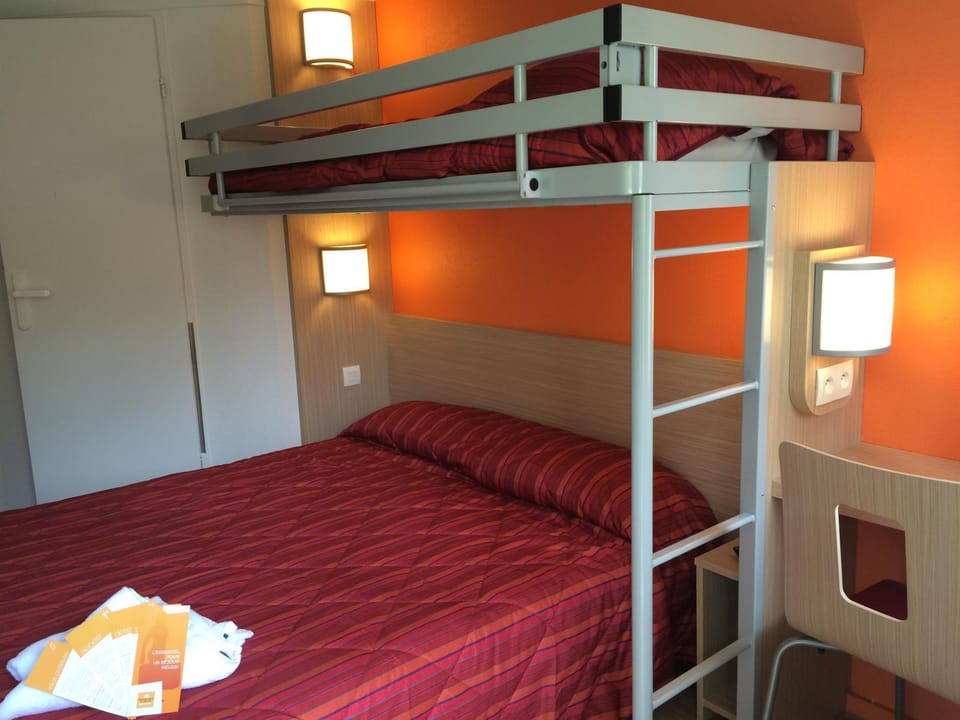 Guestroom