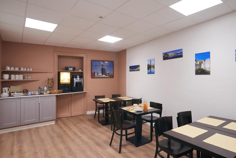 Hotel Le Petit Duquesne Hotel in Nantes