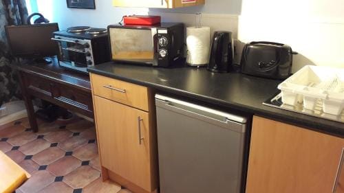 Bed And Blueberry Two Bed Suite for 2,3, or 4 people Hotel in Douglas