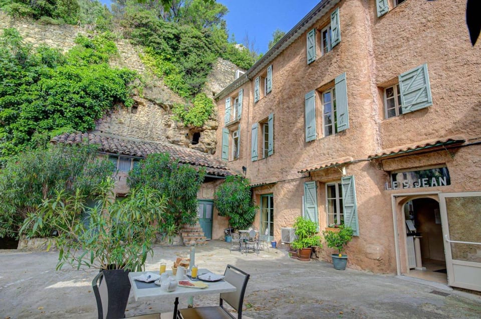 Hotel Saint Jean Hotel in Provence-Alpes-Côte d'Azur