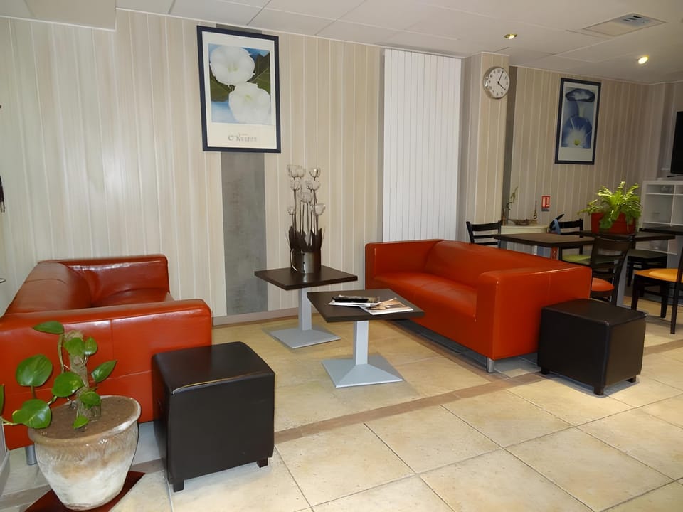 Grand Hotel Senia Hotel in Île-de-France