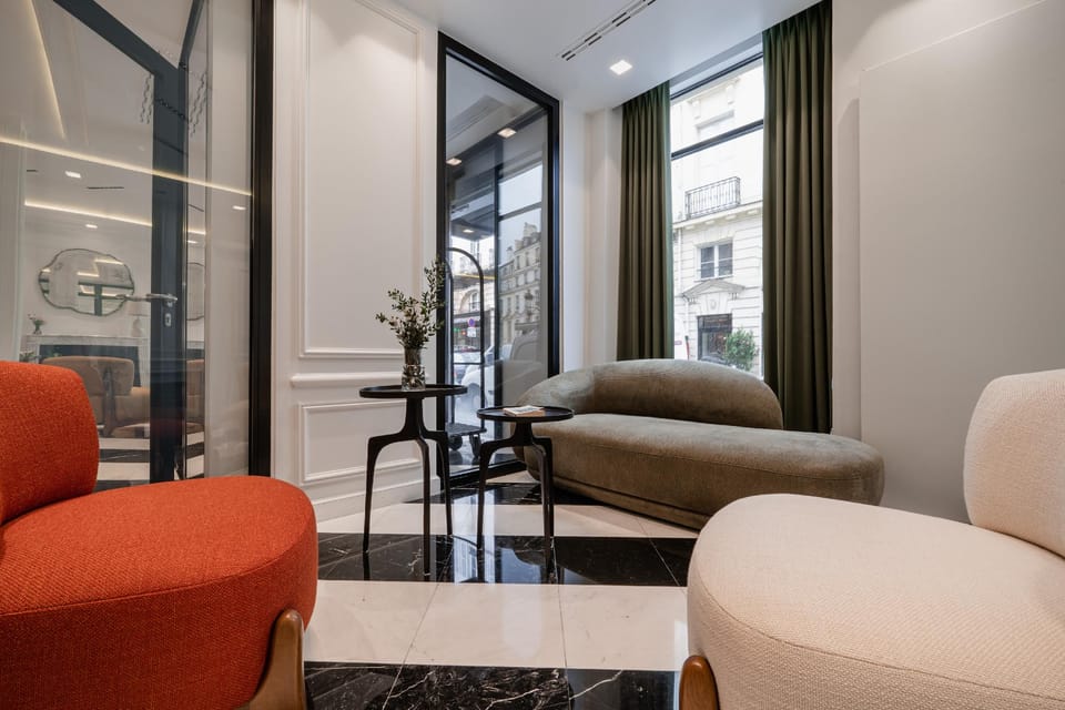 Hotel Bourgogne & Montana Hotel in Paris