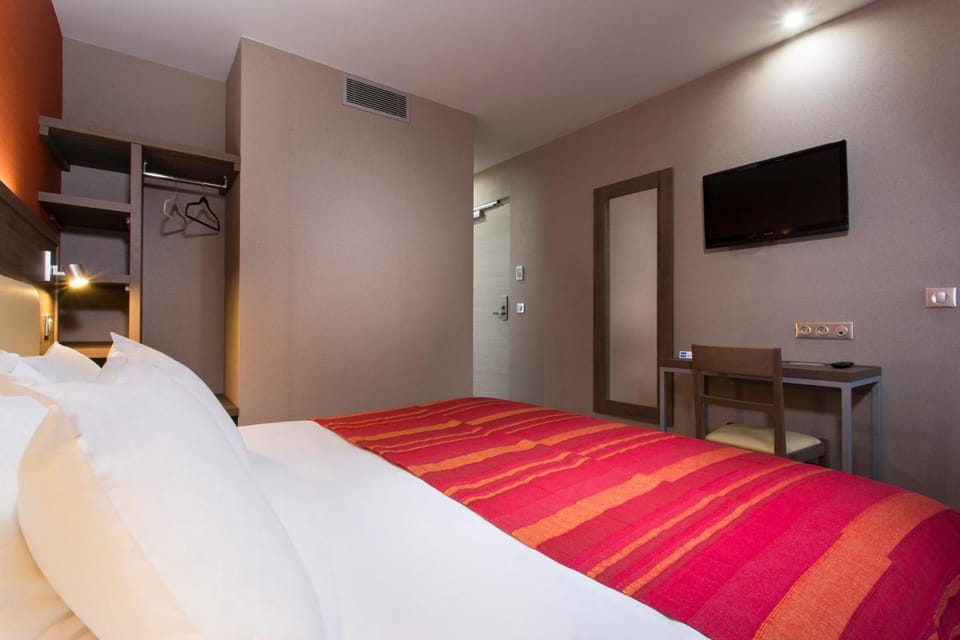 Hotel des Pavillons Hotel in Paris