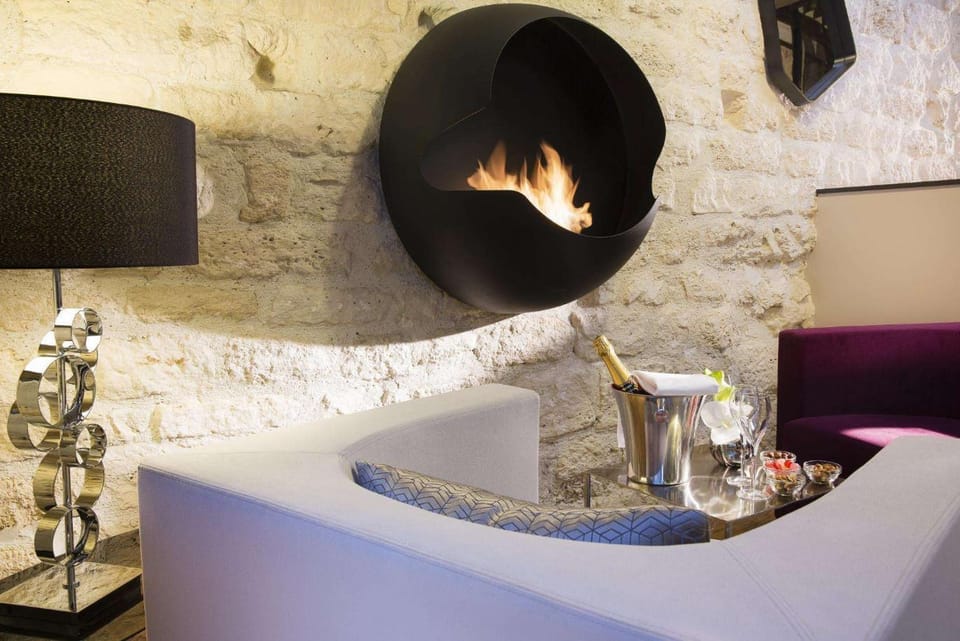 Hotel Jacques De Molay Hotel in Paris