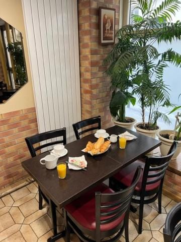 Hotel Jarry Confort Hotel in Paris