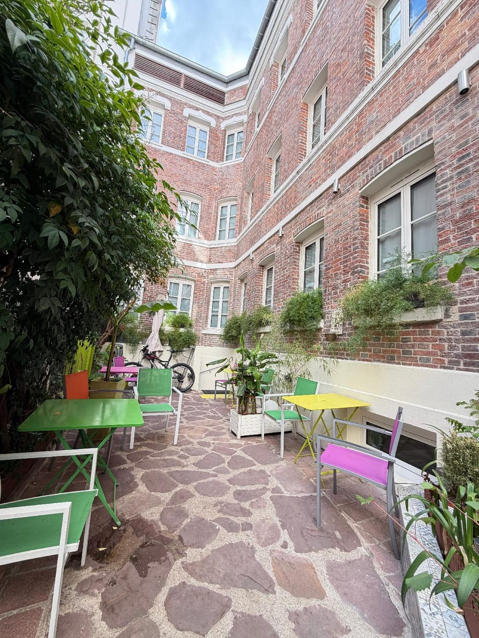 Hotel Le Pavillon Hotel in Paris