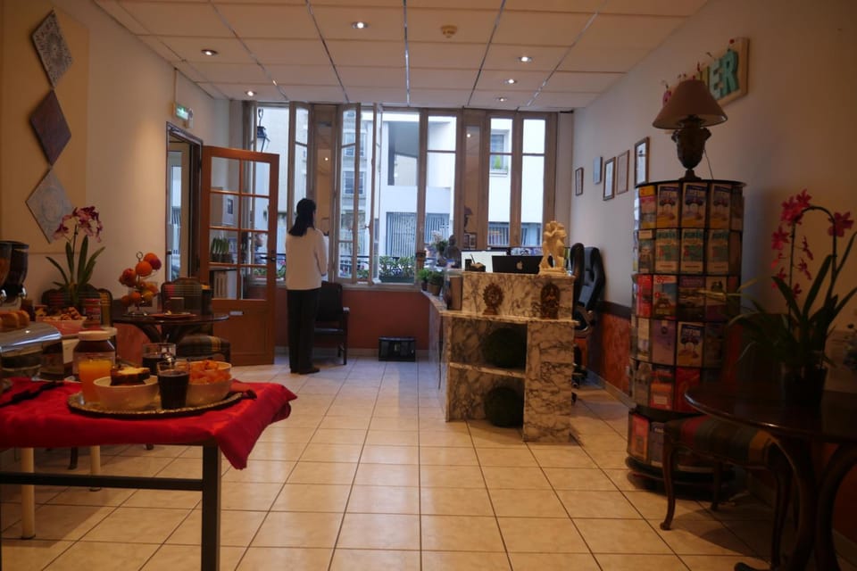 Hotel Novex Home Paris free Wifi Hotel in Paris