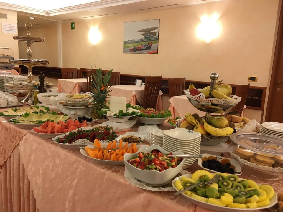 Mokinba Hotels Montebianco Hotel in Milan
