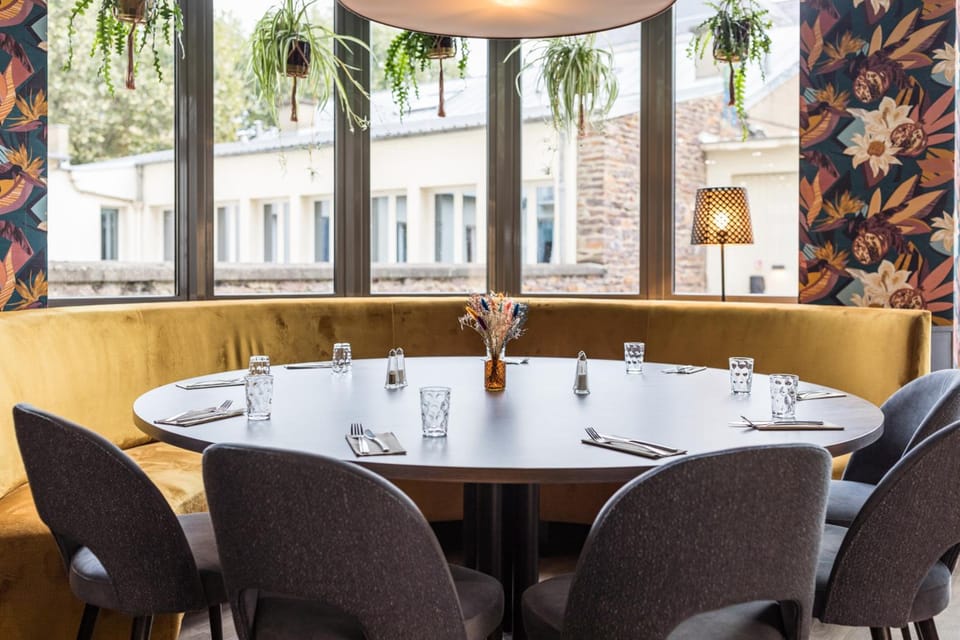 Hotel-Restaurant Le Victoria Hotel in Rennes