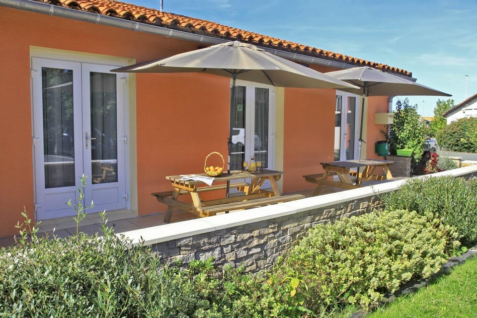 Contact Hotel O'Nice Saintes Hotel in Nouvelle-Aquitaine