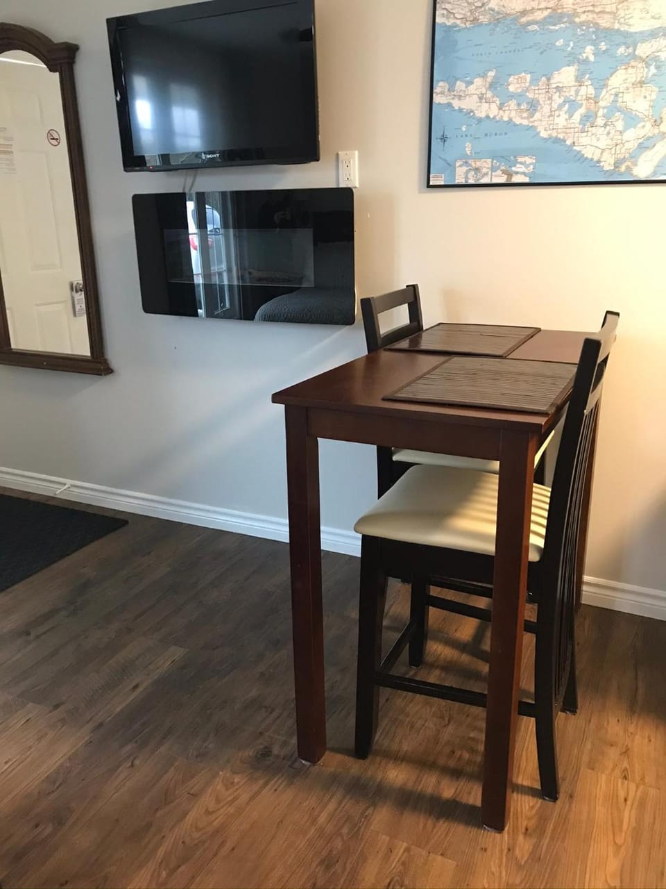 My Friends Inn Manitoulin Motel in Georgian Bay