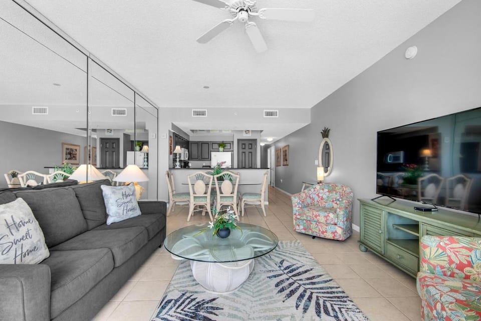 The Majestic Sun Apartment hotel in Miramar Beach