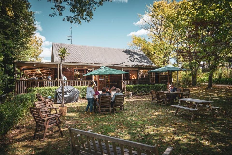 The Vineyard Cottages – Kumeu Hotel in Auckland