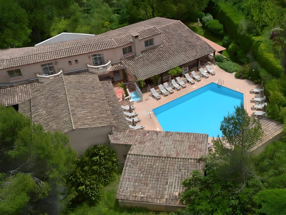 Castel 'Provence Hotel in Mouans-Sartoux