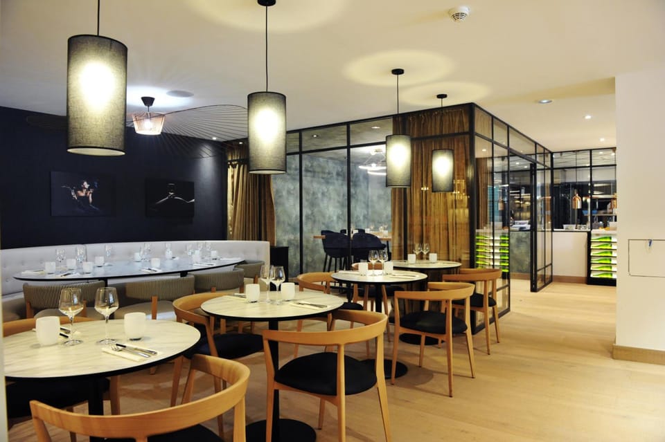 Logis Golfe Hotel Hotel in Séné