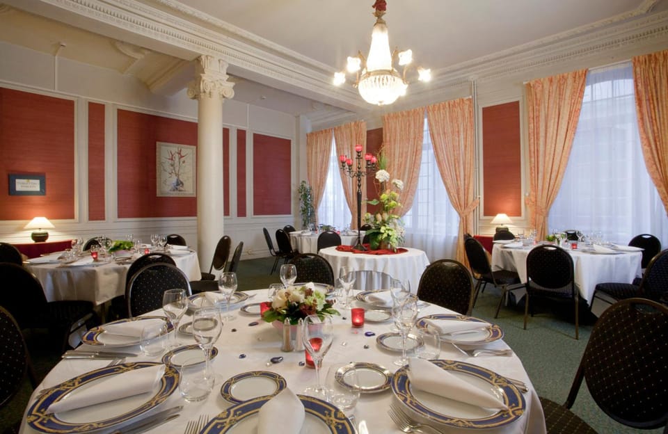 Logis Le Midland Hotel in Auvergne-Rhône-Alpes