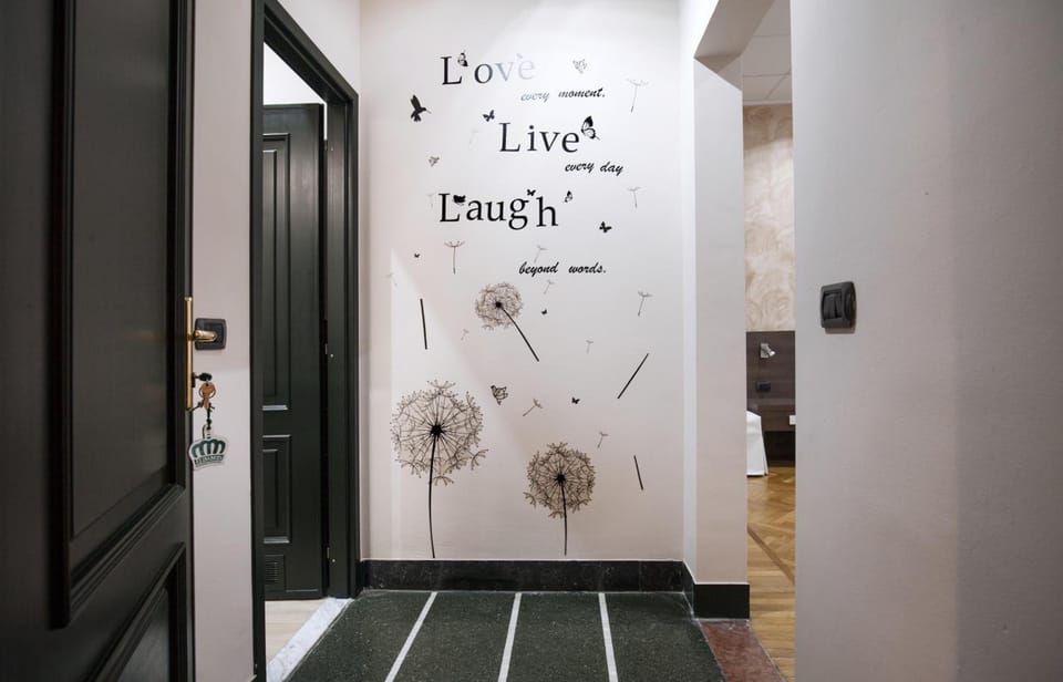 VITTORIA ROOMS GuestHouse - the Original since 2015 Hotel in Genoa