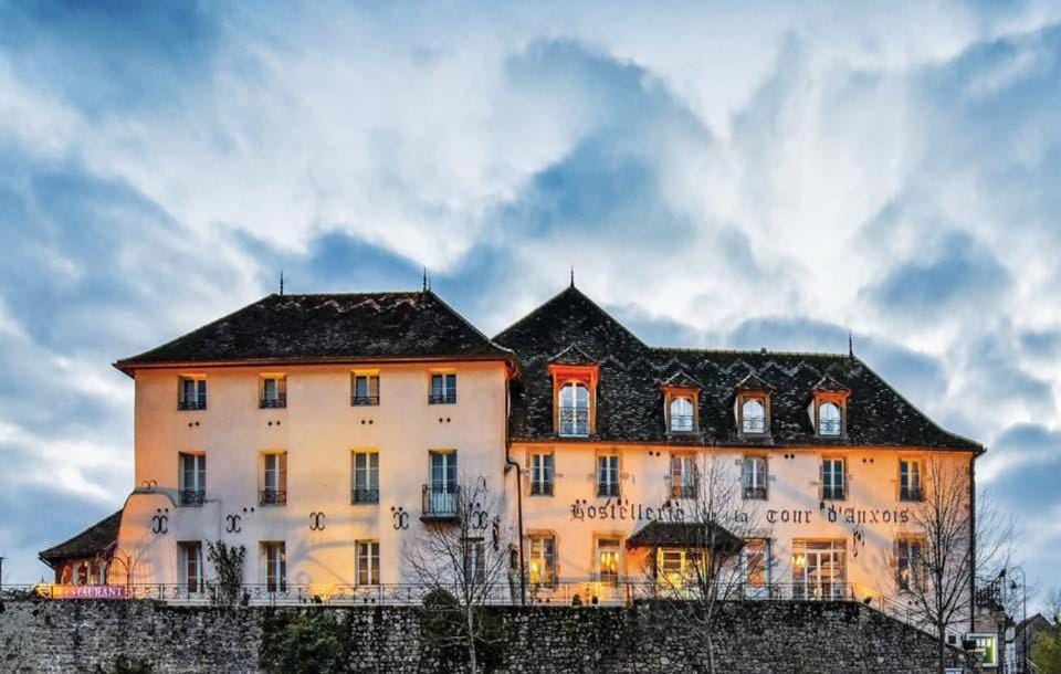Hostellerie de la Tour d'Auxois Hotel in Bourgogne-Franche-Comté