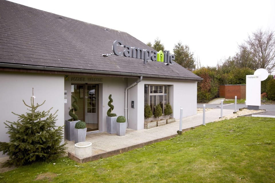 Campanile Senlis Hotel in Hauts-de-France