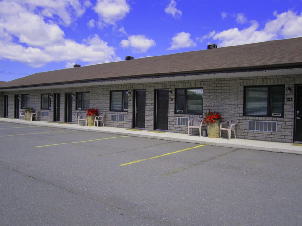 Motel Alexandrin Motel in Maine