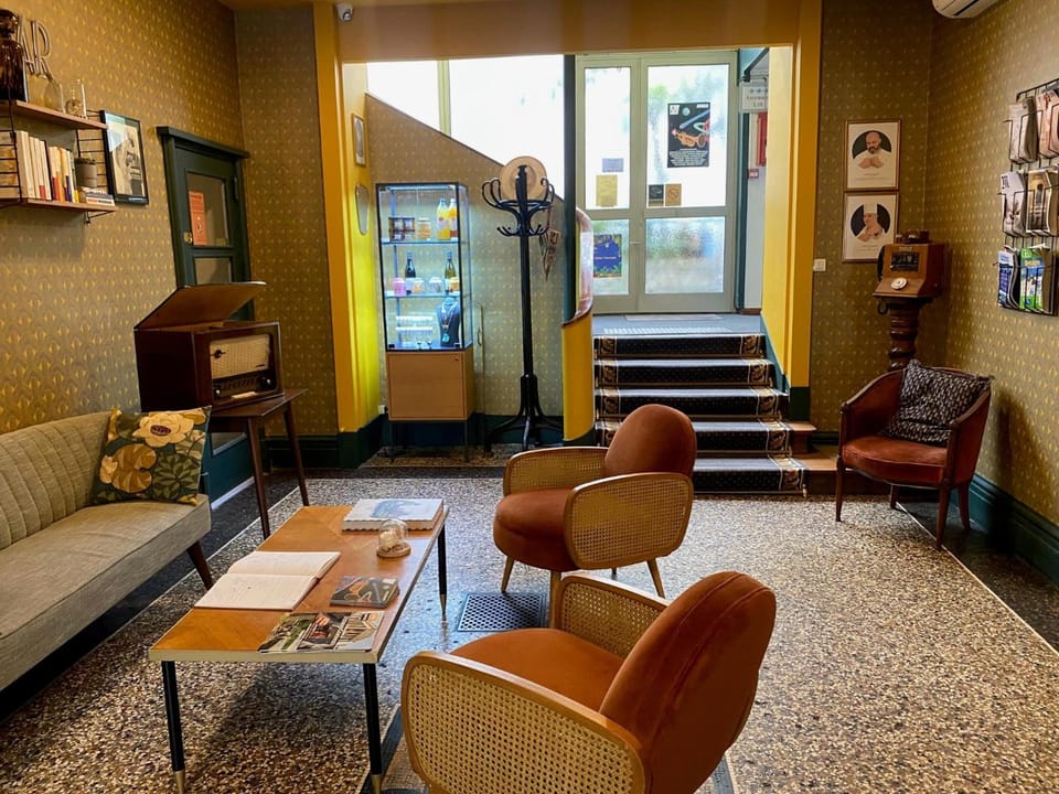 Grand Hotel De La Poste - Lyon Sud - Vienne Hotel in Auvergne-Rhône-Alpes