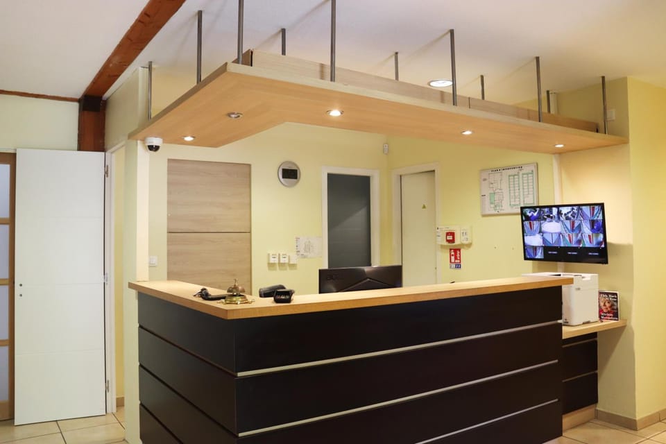 Hotel Lemand Lyon Est - Villefontaine Hotel in Auvergne-Rhône-Alpes