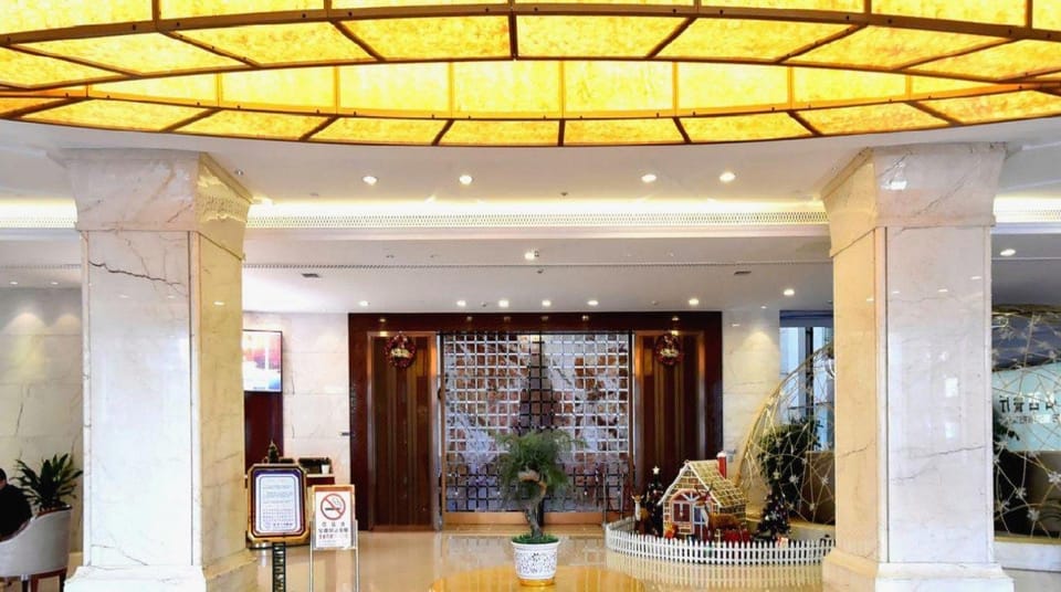 Xining Sapphire Hotel  Hotel in Qinghai