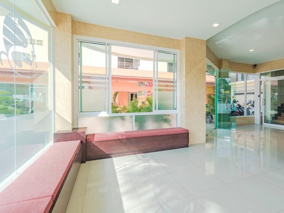 Smile Residence Hotel in Chalong