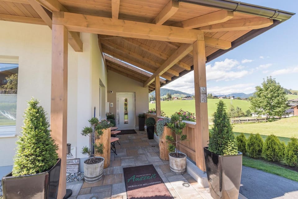 Appartements AUSZEIT with private SPA Hotel in Salzburgerland