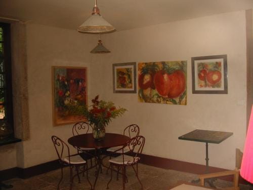 le Petit Paris Hotel in Bourgogne-Franche-Comté