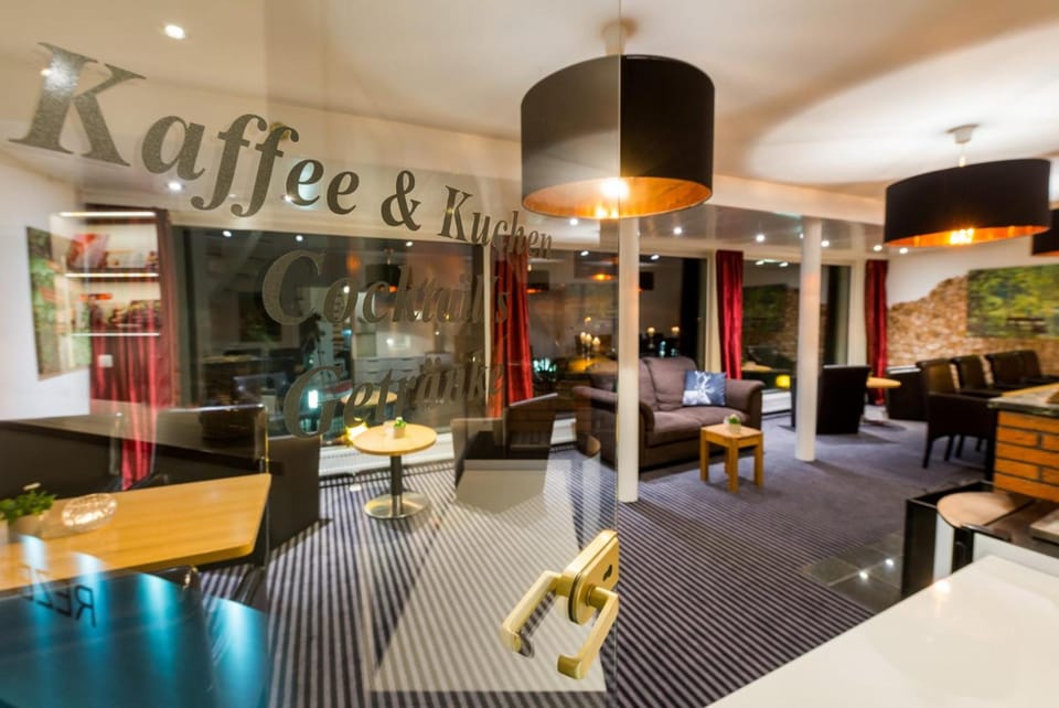 Bar/lounge