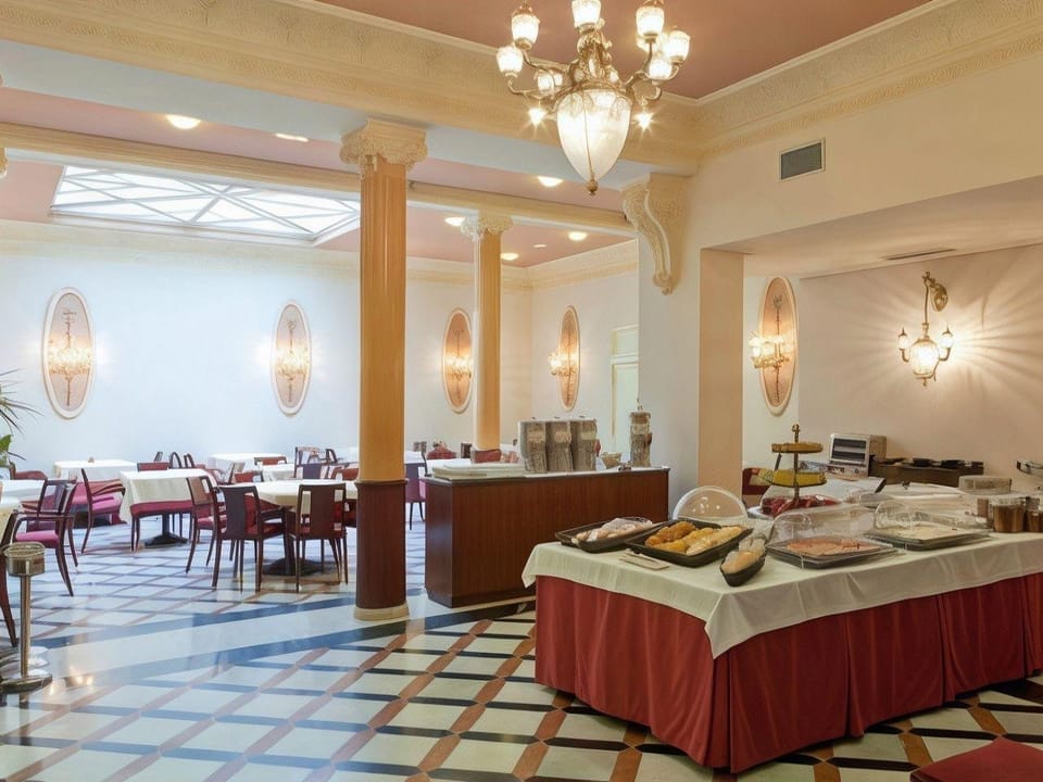 Hotel Nouvel Hotel in Barcelona