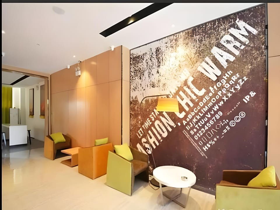 IU Hotel Zhengzhou Xinzheng Sias International University Branch Hotel in China