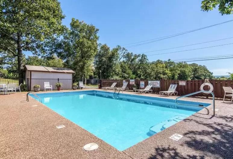 The Parkwood Inn & Suites Hotel in Mountain View